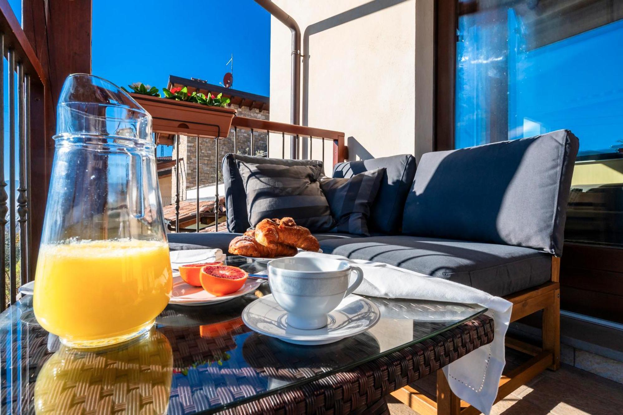 Iseo Lake Villa Con Vista Lago E Piscina 코스타 볼피노 외부 사진